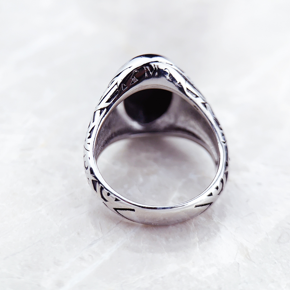 Anello con sigillo ovale nero  - Signet Ring Men recensione e prezzo
