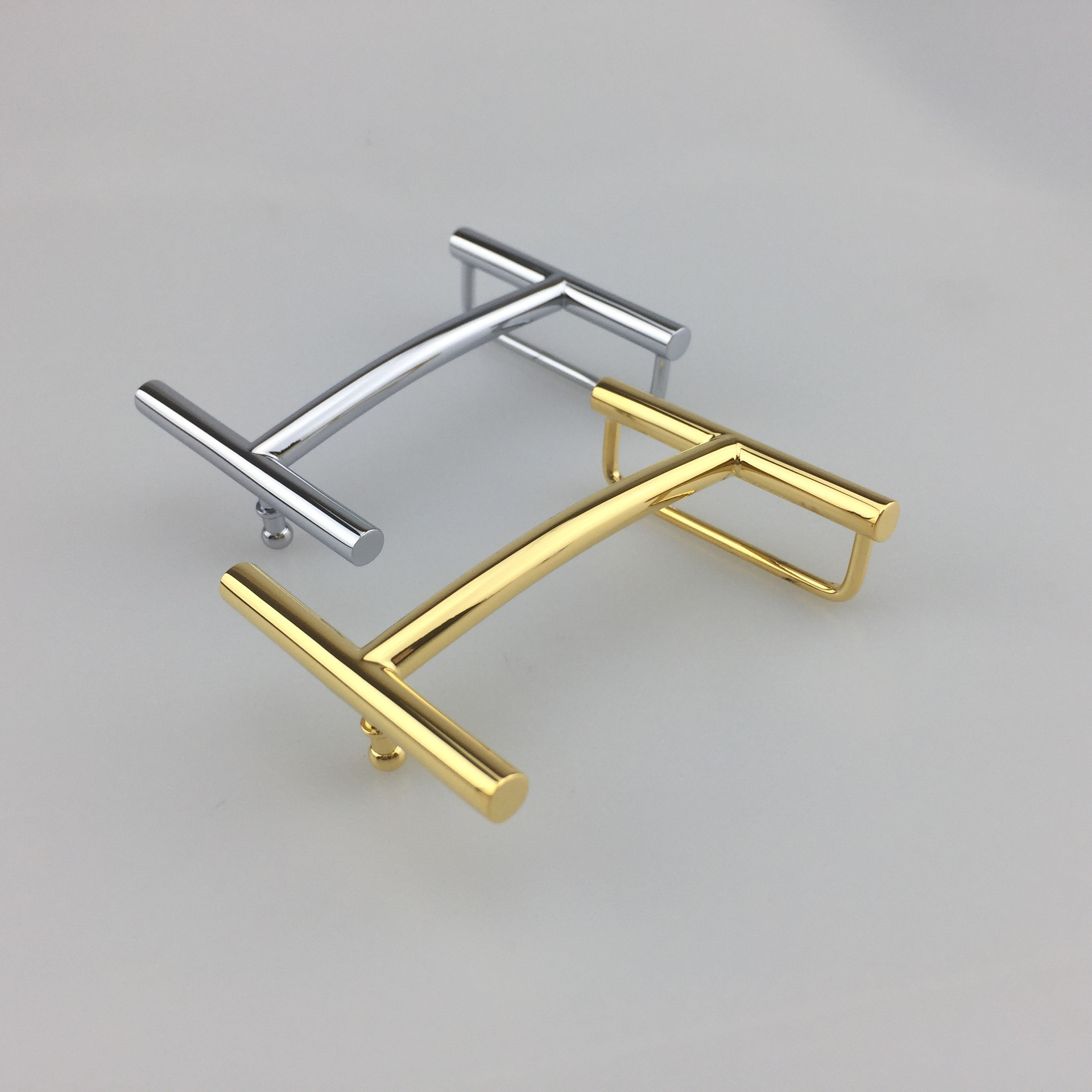 Nessuna cintura, doppia letter - Men Accessories Brands recensione e prezzo